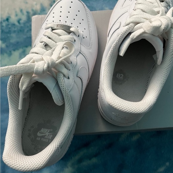 Nike Air Force 1’s - Picture 7 of 9